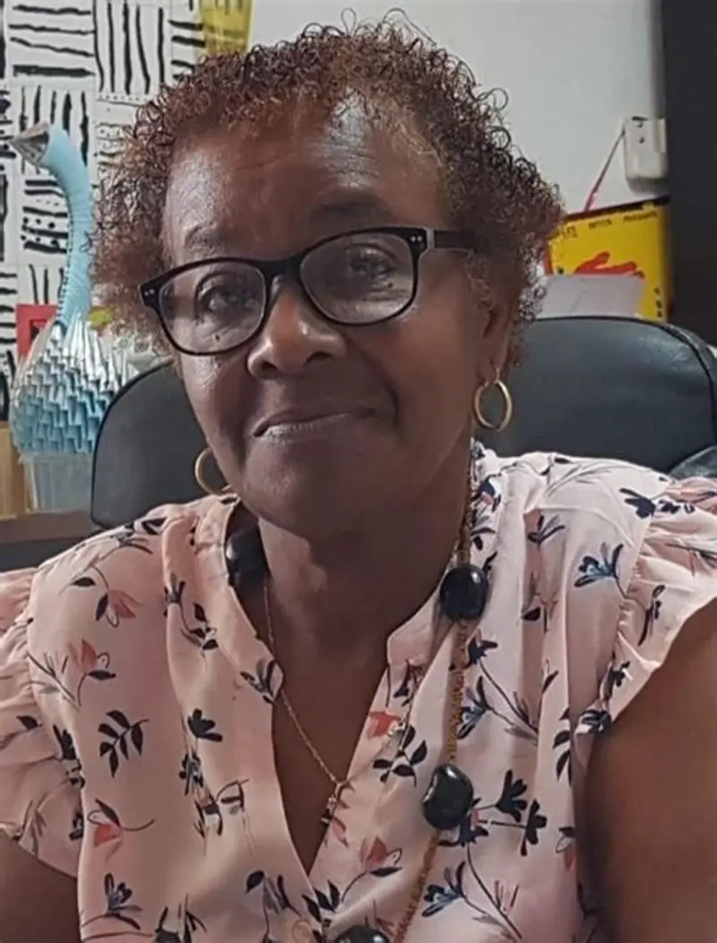 Militante des Ceméa dont elle est présidente de l'associaition territoriale de Guyane, où elle vivait, Rosemonde de Neef était de tous les évènements nationaux. 
