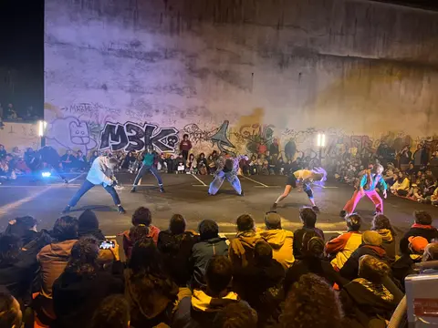 Séjour au festival d’Aurillac : plonger dans les arts de la rue